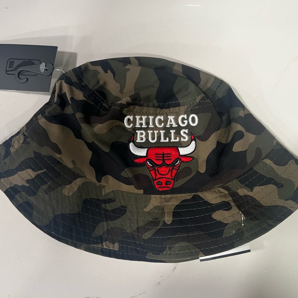 Ultra game Chicago Bulls Official NBA olive Camo Team Bucket Hat Cap